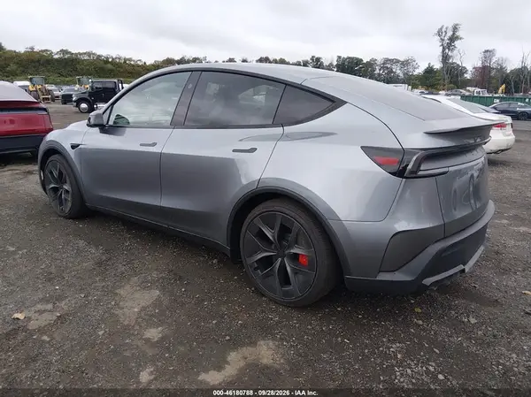 7SAYGDET1TA675192 — 2026 Tesla Model Y, фото 3 с аукциона IAAI, Подтопление