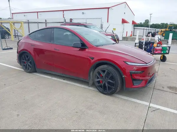 7SAYGDET0TA667181 — 2026 Tesla Model Y, Левый бок (Left Side), фото до ремонта