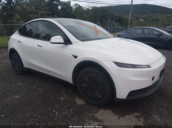 7SAYGDEE1TA639388 — 2026 Tesla Model Y, Подтопление (Flood), фото до ремонта