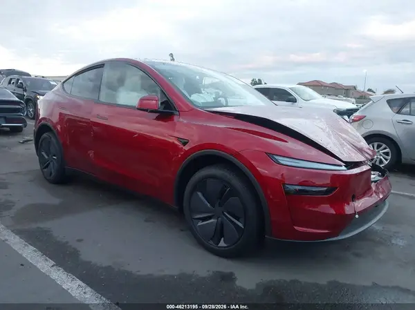 7SAYGDED7TA762670 — 2026 Tesla Model Y, Передняя часть слева (Left Front), фото до ремонта