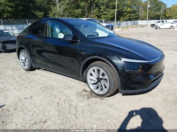 7SAYGDEE3TA455781 — 2026 Tesla Model Y, Передняя часть слева (Left Front), фото до ремонта