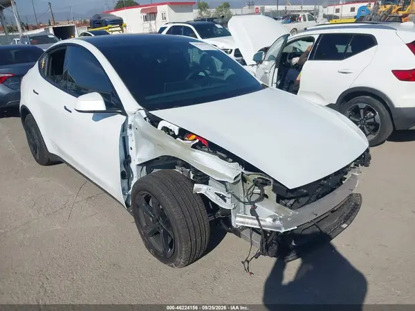 7SAYGDED6TF606333 — 2026 Tesla Model Y, Передняя часть (Front End), фото до ремонта