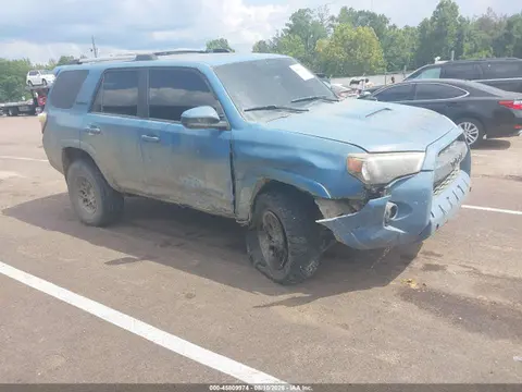 JTEBU5JR0J5515927 — 2018 Toyota 4RUNNER SR5 Prem/Ltdl/Trail/Trd, Правый бок (Right Side), фото до ремонта