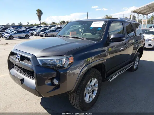 JTEBU5JR8H5432465 — 2017 Toyota 4RUNNER SR5 Premium, фото 2 с аукциона IAAI 30.09.2026, Правый бок