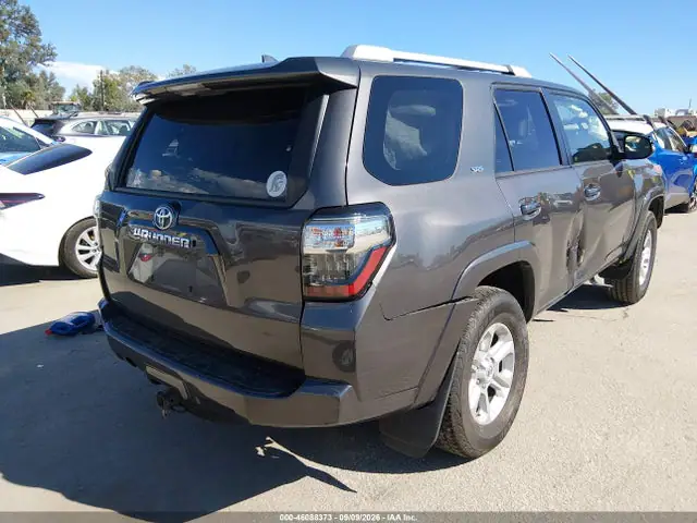 JTEBU5JR8H5432465 — 2017 Toyota 4RUNNER SR5 Premium, фото 4 с аукциона IAAI 30.09.2026, Правый бок