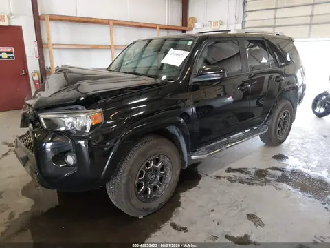 2014 Toyota 4RUNNER SR5 VIN JTEBU5JR3E5174688 фото 2