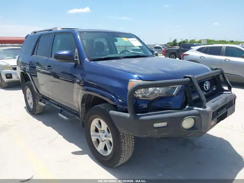 JTEZU5JR1F5104221 — 2015 Toyota 4RUNNER SR5, Передняя часть слева (Left Front), фото до ремонта