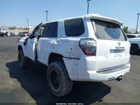 2015 Toyota 4RUNNER SR5 VIN JTEBU5JR0F5269338 фото 3