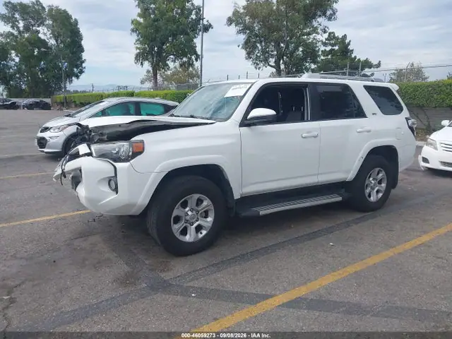 2015 Toyota 4RUNNER SR5 VIN JTEZU5JR0F5102010 фото 2
