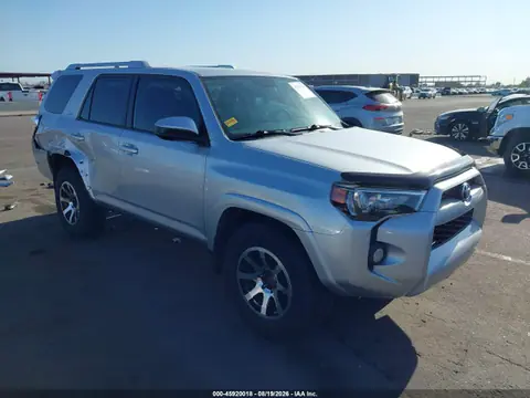 JTEZU5JR5H5149200 — 2017 Toyota 4RUNNER SR5, Left & Right Side, фото до ремонта