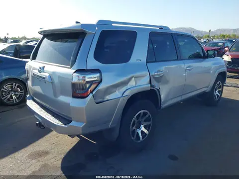 2017 Toyota 4RUNNER SR5 VIN JTEZU5JR5H5149200 фото 4