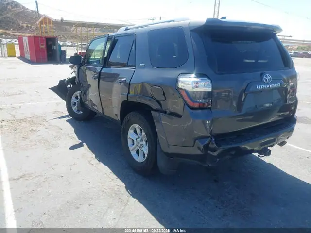 JTEZU5JR1H5152840 — 2017 Toyota 4RUNNER SR5, фото 3 с аукциона IAAI 14.10.2026, Передняя часть слева