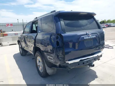 2019 Toyota 4RUNNER SR5 VIN JTEZU5JR6K5213476 фото 3