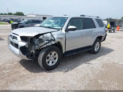 2021 Toyota 4RUNNER SR5 VIN JTEMU5JR6M5907338 фото 2