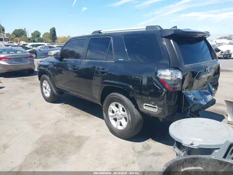 2021 Toyota 4RUNNER SR5 VIN JTEEU5JR8M5230166 фото 3
