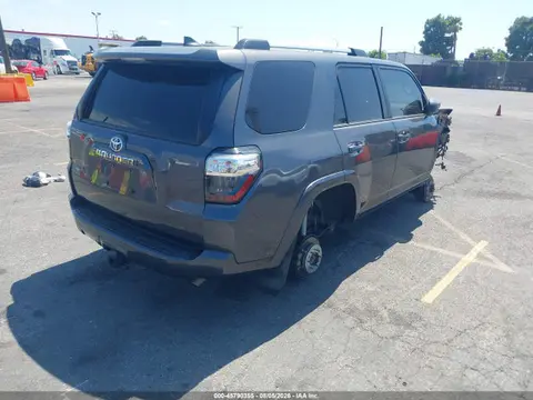 2022 Toyota 4RUNNER SR5 VIN JTEMU5JR0N6020734 фото 4