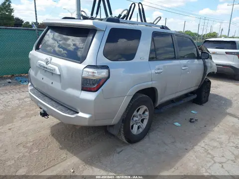 2022 Toyota 4RUNNER SR5 VIN JTEEU5JR7N5263712 фото 4