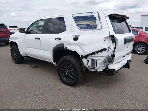 2025 Toyota 4RUNNER SR5 VIN JTEVA5BR5S5068100 фото 3