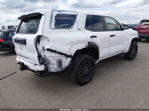 2025 Toyota 4RUNNER SR5 VIN JTEVA5BR5S5068100 фото 4