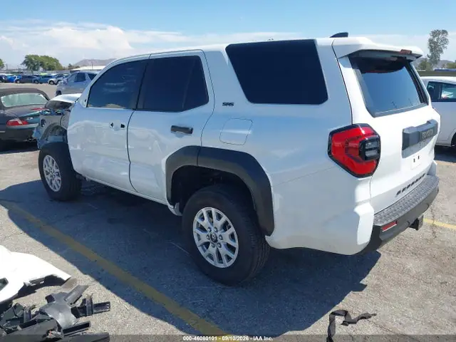 2025 Toyota 4RUNNER SR5 VIN JTEVA5BR2S5030999 фото 3