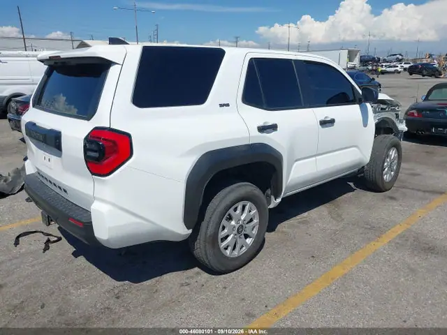 2025 Toyota 4RUNNER SR5 VIN JTEVA5BR2S5030999 фото 4