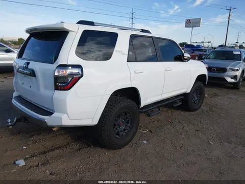 2018 Toyota 4runner Trd Off Road Premium VIN JTEBU5JR4J5599606 фото 4