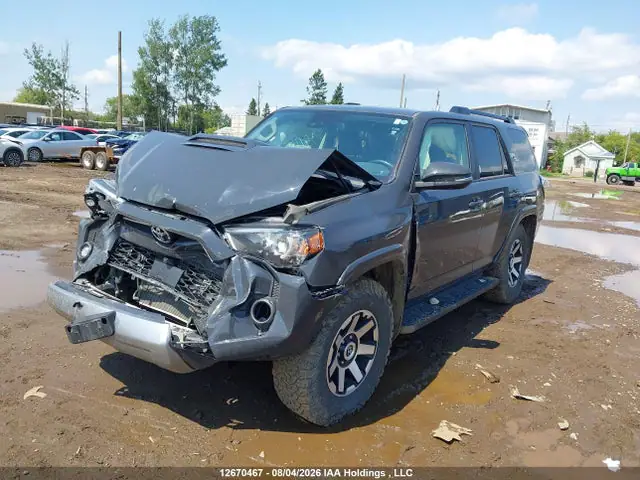JTERU5JR7R6293181 — 2024 Toyota 4RUNNER, фото 2 с аукциона IAAI 13.10.2026, Передняя часть