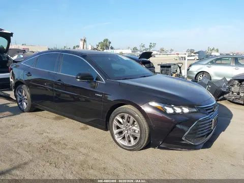 4T1B21FBXKU002296 — 2019 Toyota Avalon Hybrid XLE, Задняя часть (Rear), фото до ремонта