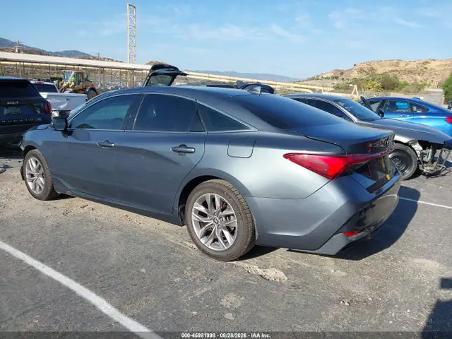 4T1JA1AB7NU015811 — 2022 Toyota Avalon XLE Hybrid, фото 3 с аукциона IAAI 14.10.2026, Передняя часть