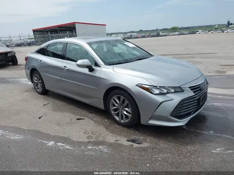 4T1AZ1FBXLU043150 — 2020 Toyota Avalon XLE, Левый бок (Left Side), фото до ремонта