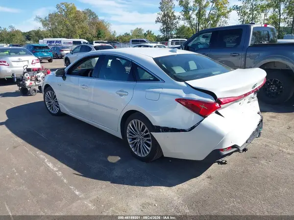4T1B21FB0KU007183 — 2019 Toyota Avalon, фото 3 с аукциона IAAI 12.10.2026, Задняя часть
