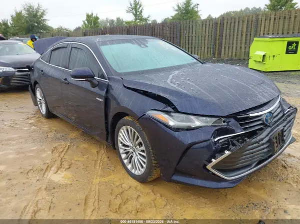 4T1DA1AB6MU002382 — 2021 Toyota Avalon, Передняя часть (Front & Rear), фото до ремонта