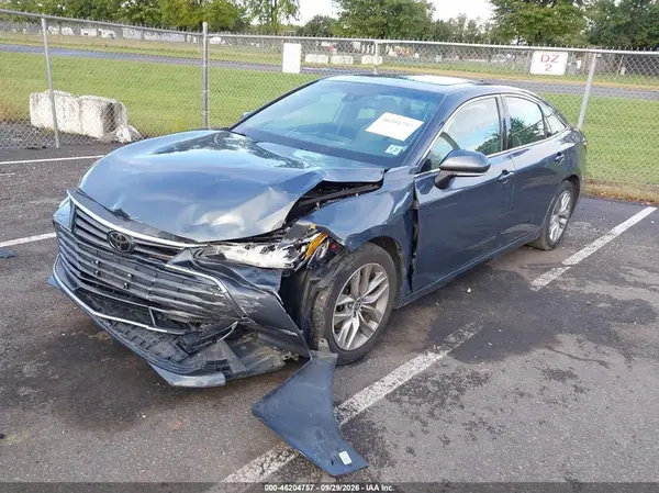 4T1AZ1FB5NU079721 — 2022 Toyota Avalon, фото 2 с аукциона IAAI, Передняя часть