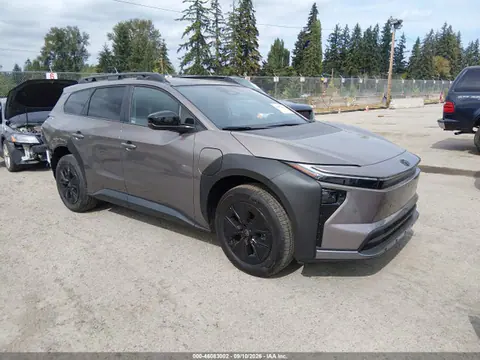 JTMBGAHBXTY610865 — 2026 Toyota Bz Woodland Premium, Задняя часть (Rear), фото до ремонта