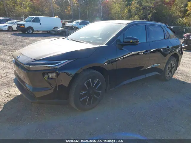 JTMADAFB2TJ026590 — 2026 Toyota Bz XLE AWD, фото 2 с аукциона IAAI 13.10.2026, Задняя часть