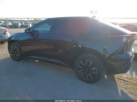 2026 Toyota Bz Xle Plus VIN JTMBCAEB1TJ013774 фото 3