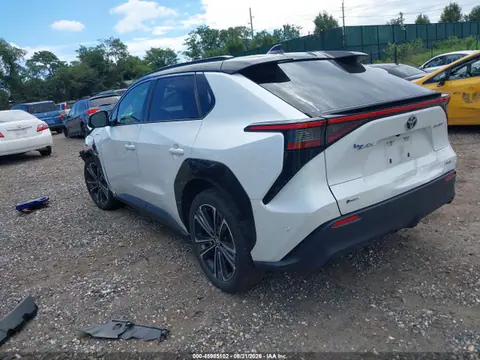 2024 Toyota Bz4x Limited VIN JTMABACA1RA054729 фото 3