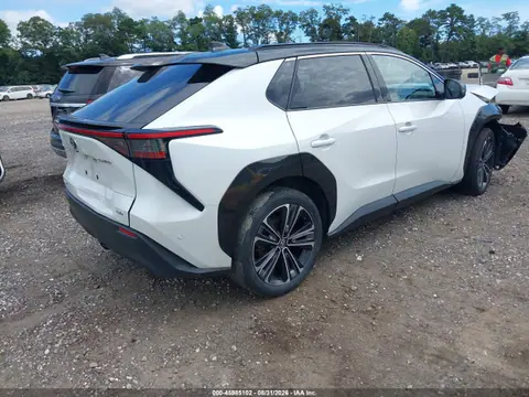 2024 Toyota Bz4x Limited VIN JTMABACA1RA054729 фото 4