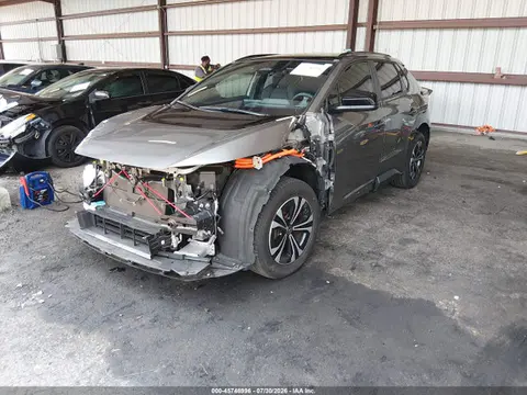 2024 Toyota BZ4X XLE VIN JTMAAAAA0RA039466 фото 2