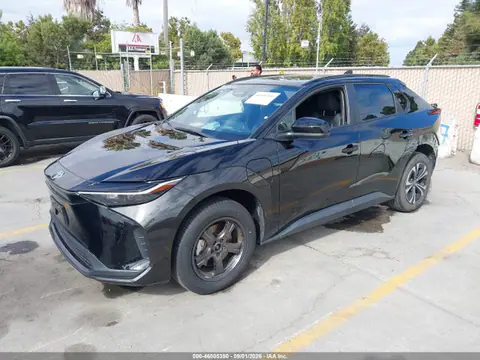 2024 Toyota BZ4X XLE VIN JTMAAAAA4RA033508 фото 2