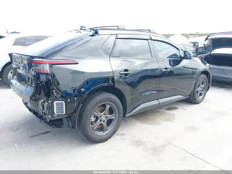 2025 Toyota BZ4X XLE VIN JTMAAAAA8SA073001 фото 4