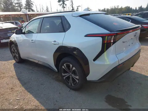 2025 Toyota BZ4X XLE VIN JTMAAAAA4SA073948 фото 3