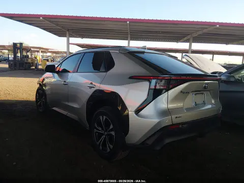 2025 Toyota BZ4X XLE VIN JTMABACA4SA096124 фото 3
