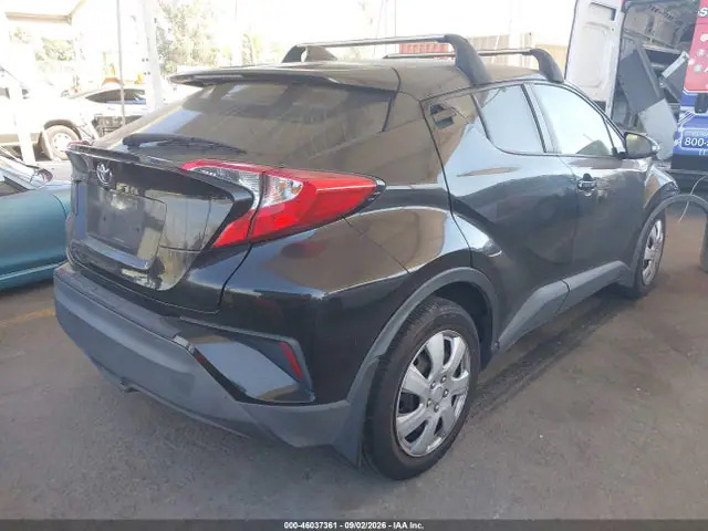 JTNKHMBX7K1014070 — 2019 Toyota C-HR LE, фото 4 с аукциона IAAI 14.10.2026, Передняя часть справа