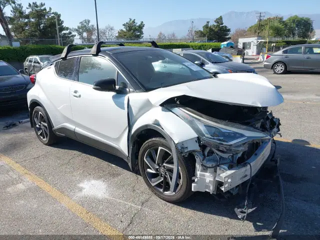 NMTKHMBX8NR145759 — 2022 Toyota C-HR Limited, Передняя часть (Front End), фото до ремонта