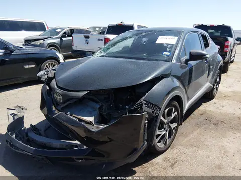 2018 Toyota C-hr Xle Premium VIN NMTKHMBX9JR019307 фото 2