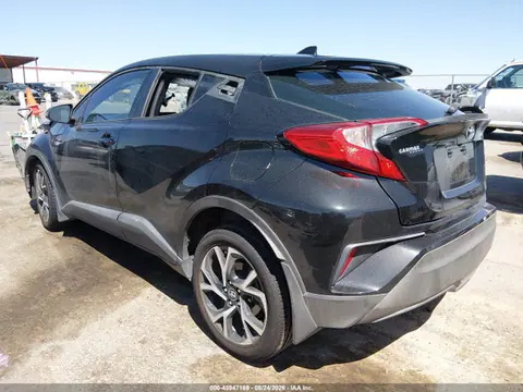 2018 Toyota C-hr Xle Premium VIN NMTKHMBX9JR019307 фото 3