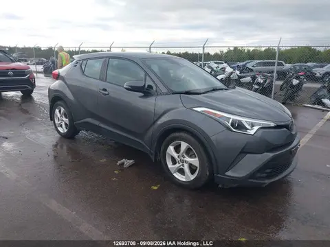 NMTKHMBXXJR030767 — 2018 Toyota C-HR XLE, Левый бок (Left Side), фото до ремонта