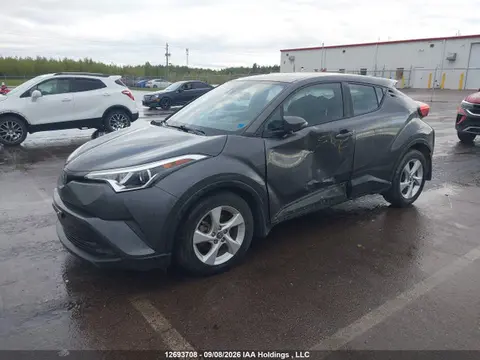 2018 Toyota C-HR XLE VIN NMTKHMBXXJR030767 фото 2