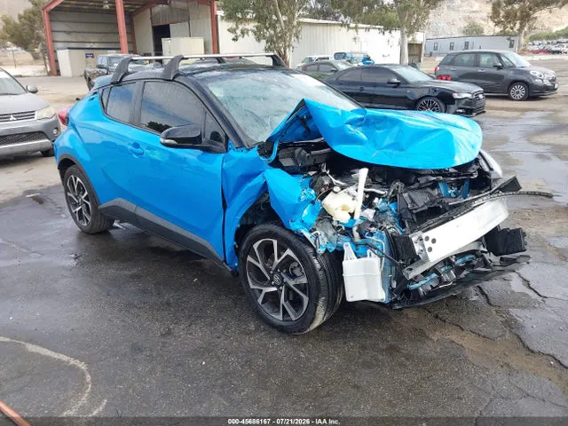 2019 Toyota C-HR XLE VIN JTNKHMBX8K1029693 фото 1